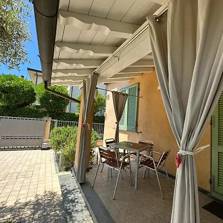 La Casa Di Elena Versilia - Two Marina di Pietrasanta