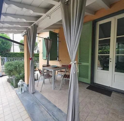 Apartment La Casa Di Elena Versilia - Two Marina di Pietrasanta