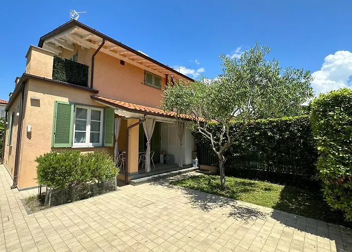 Apartment La Casa Di Elena Versilia - Two Marina di Pietrasanta