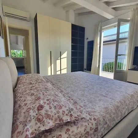 Апартаменты La Casa Di Elena Versilia - Two